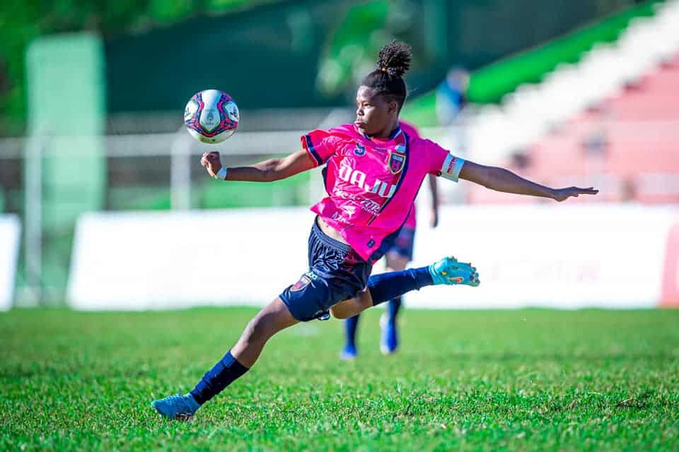 Jhonson durante jogo pelo Toledo