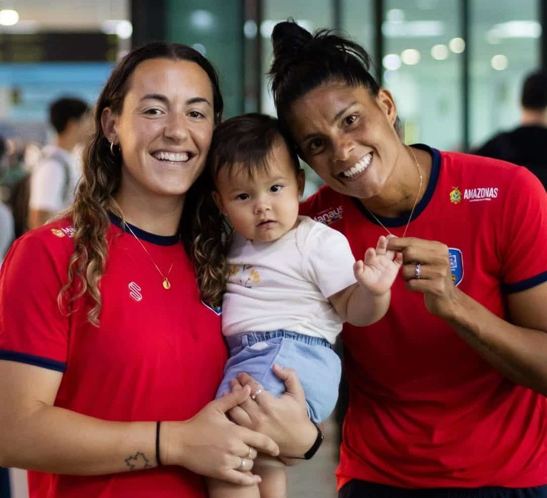 Kelly Chiavaro e Sole Jaimes no 3B com a Aurora