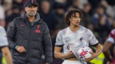 Klopp revela como reagiu &agrave;s vaias a Alexander-Arnold no Liverpool
