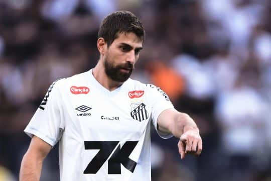 Santos v&ecirc; oscila&ccedil;&otilde;es entre 1&ordm; e 2&ordm; tempos nos jogos como &lsquo;tema delicado&rsquo;