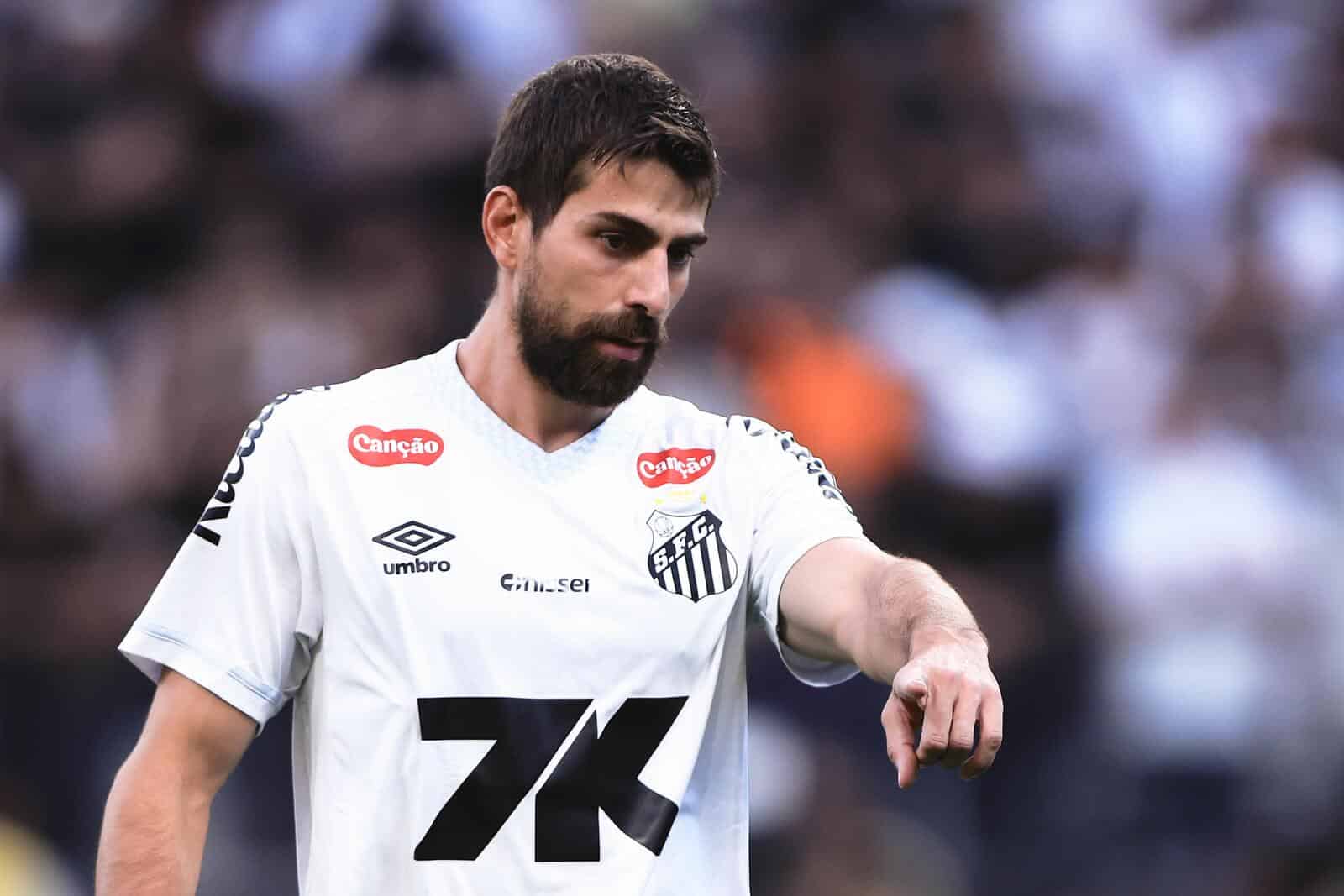 Santos v&ecirc; oscila&ccedil;&otilde;es entre 1&ordm; e 2&ordm; tempos nos jogos como &lsquo;tema delicado&rsquo;