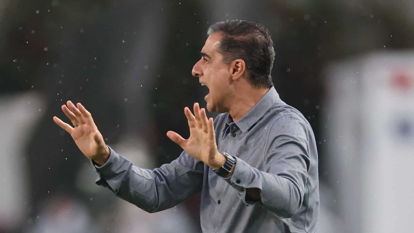 Paiva pode minimizar press&atilde;o, mas parece ainda n&atilde;o enxergar problemas do Botafogo