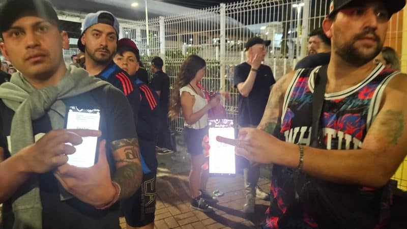Ingresso por R$ 500 e golpe de hotel: torcedores chilenos passam aperto no Rio
