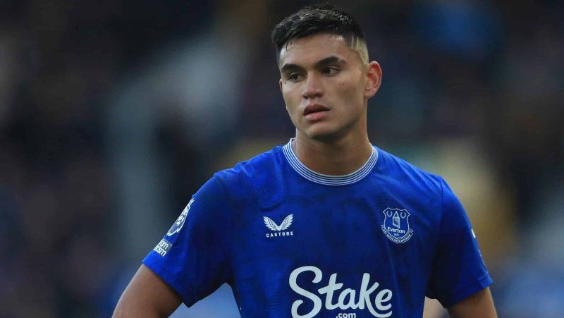 E o Flamengo? Everton toma decisão sobre futuro de Carlos Alcaraz