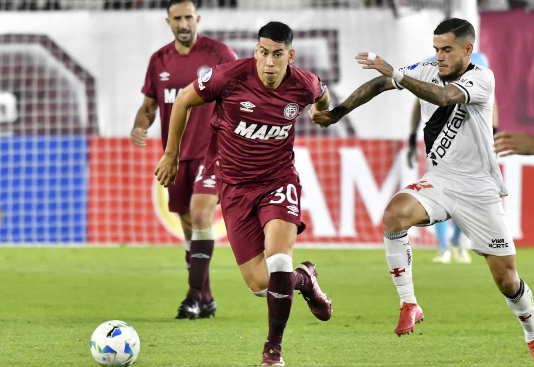 Coutinho Lan&uacute;s Vasco Sul-Americana