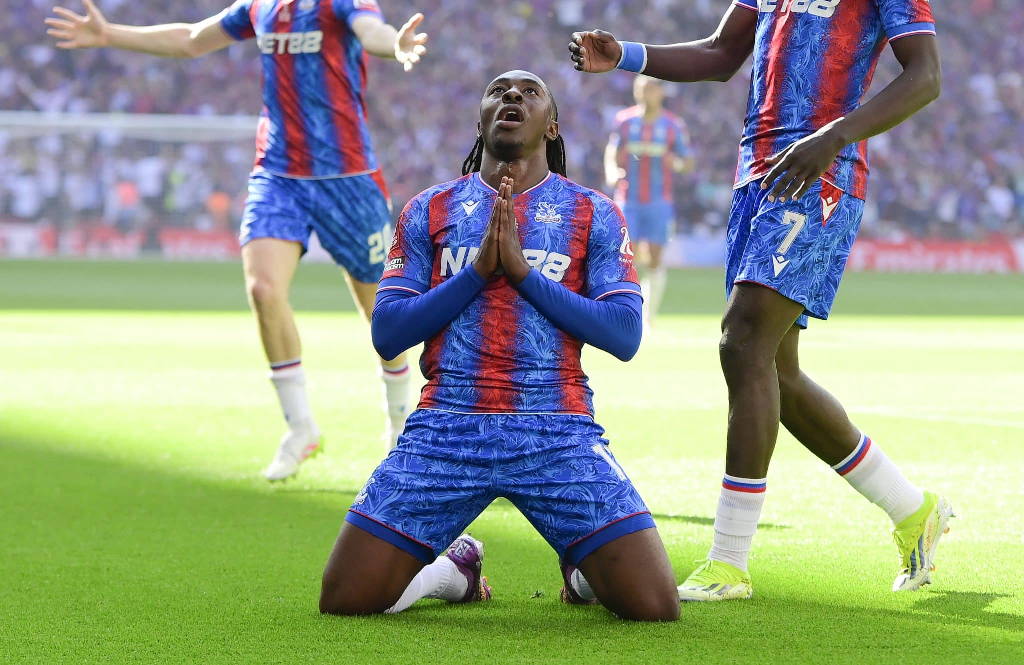 Textor buscou vender sua participa&ccedil;&atilde;o no Crystal Palace Foto: (Imago)