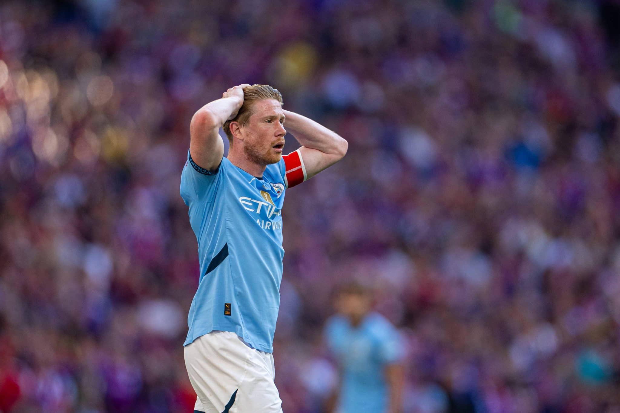De Bruyne lamenta no Manchester City 