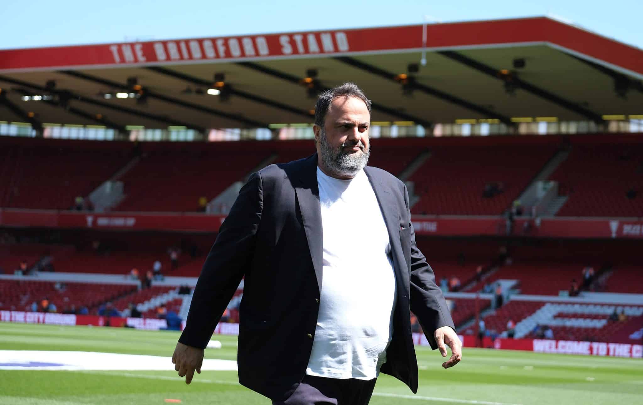 Evangelos Marinakis no City Ground, est&aacute;dio do Nottingham Forest