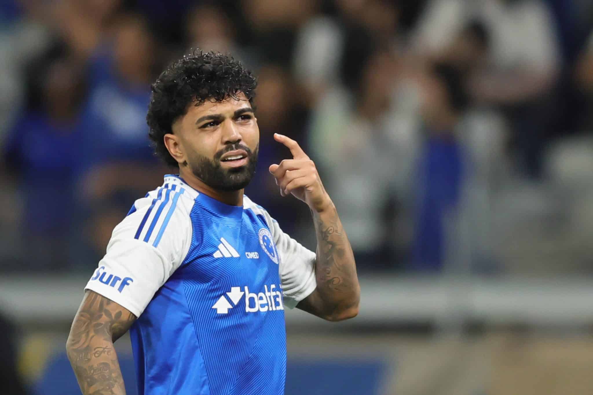 Roteiro de cinema: Gabigol d&aacute; vit&oacute;ria ao Cruzeiro sobre o Flamengo em noite de passado e presente