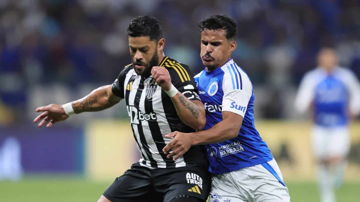 Cruzeiro amassa o Atl&eacute;tico, mas problema antigo impede vit&oacute;ria no cl&aacute;ssico