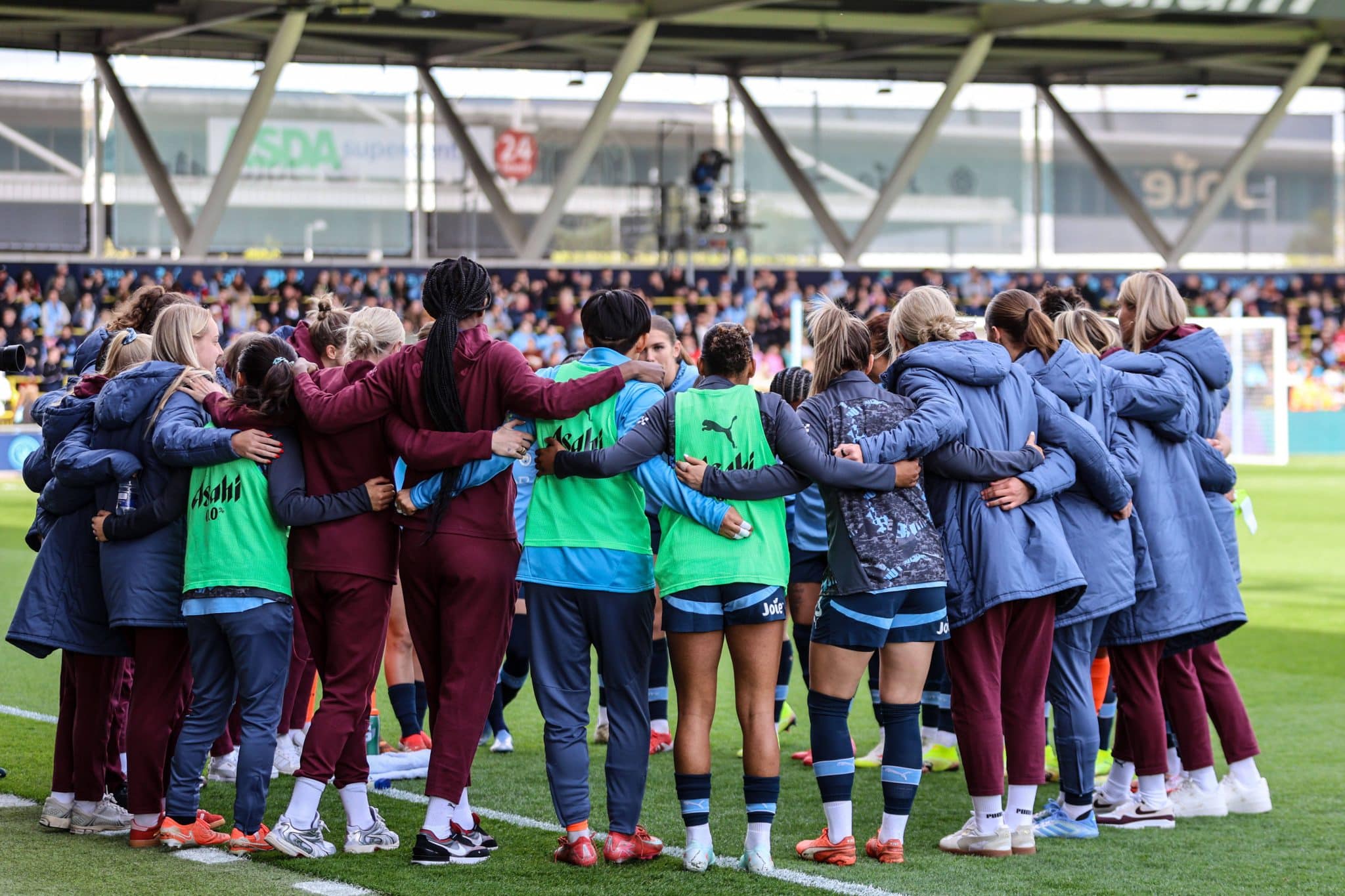 Por que Federa&ccedil;&atilde;o Inglesa mudou e agora pro&iacute;be inclus&atilde;o de mulheres trans no futebol feminino