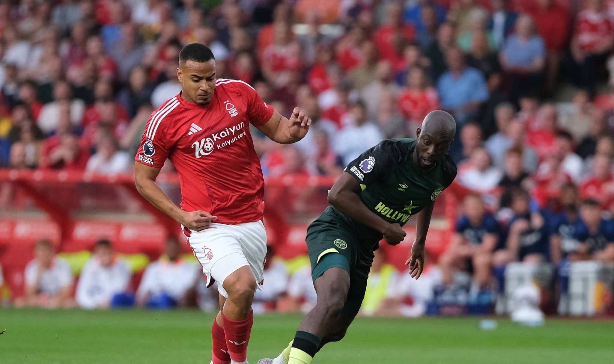 &lsquo;Adeus, Champions&rsquo;: Forest desperdi&ccedil;a chance crucial em derrota ap&aacute;tica para o Brentford