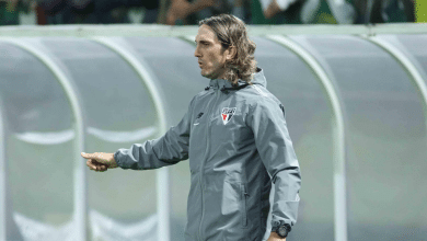 Zubeld&iacute;a tem dores de cabe&ccedil;a diferentes ap&oacute;s derrota do S&atilde;o Paulo em cl&aacute;ssico