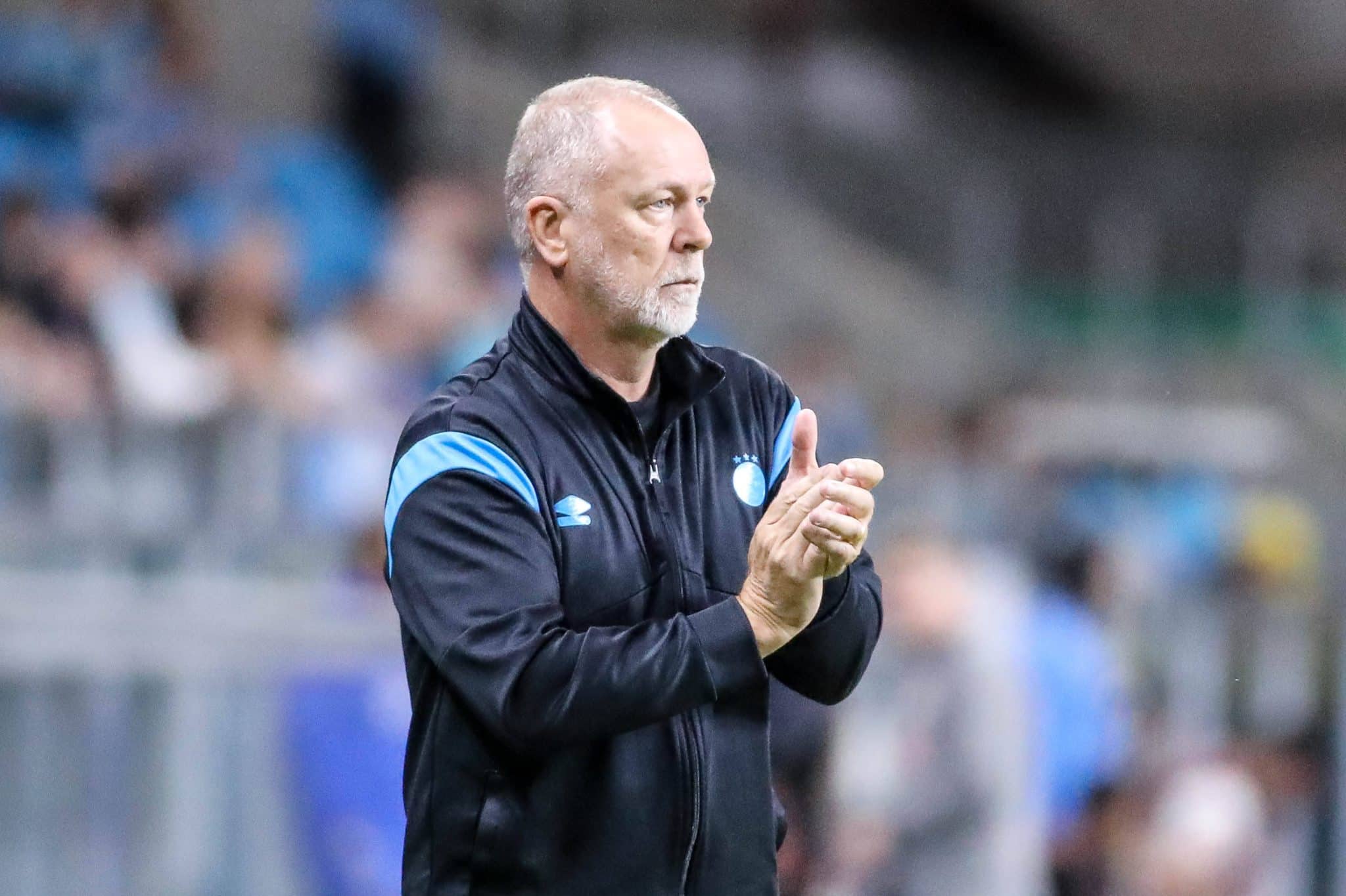 Gr&ecirc;mio d&aacute; sinais de evolu&ccedil;&atilde;o, mas velho problema segue atormentando Mano Menezes