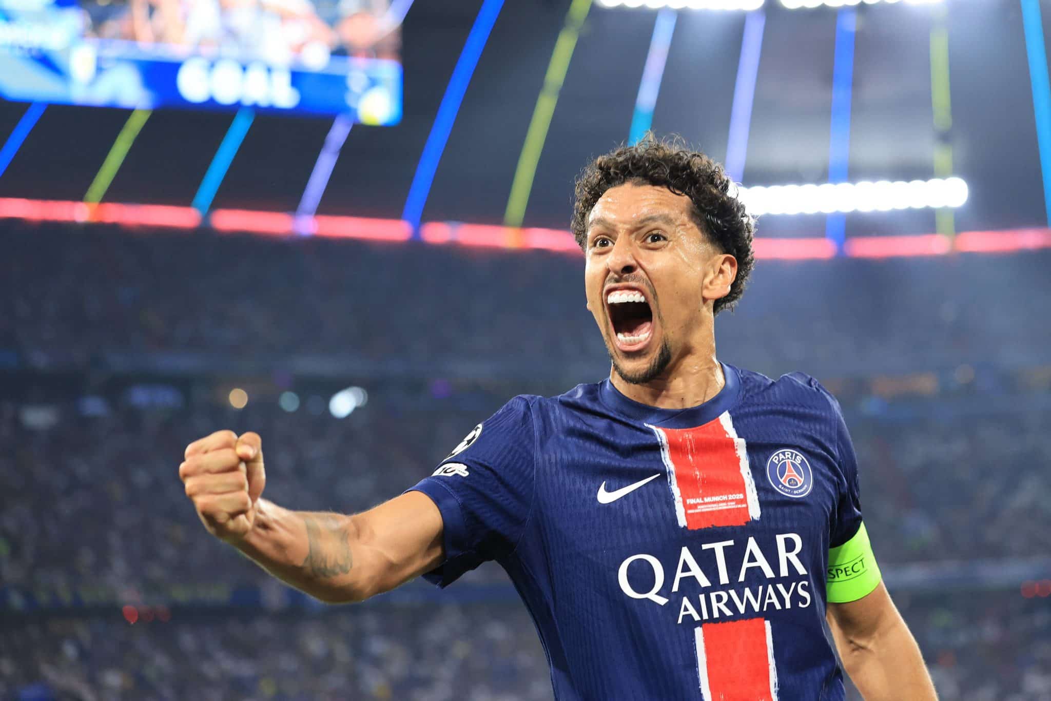 Marquinhos celebra gol do PSG durante final da Champions League