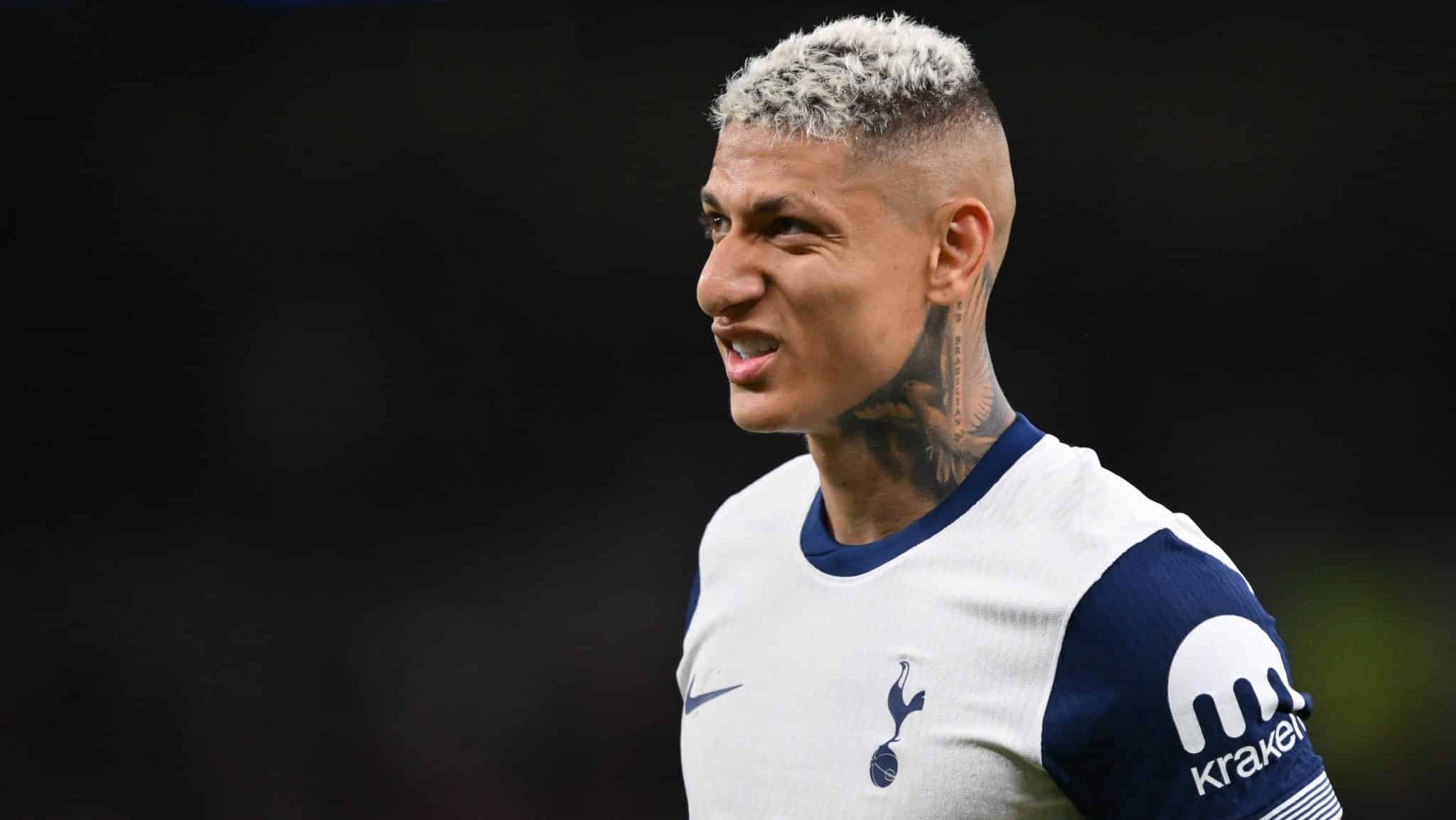 Com futuro indefinido, Richarlison responde cr&iacute;ticos e aproxima Tottenham de reden&ccedil;&atilde;o