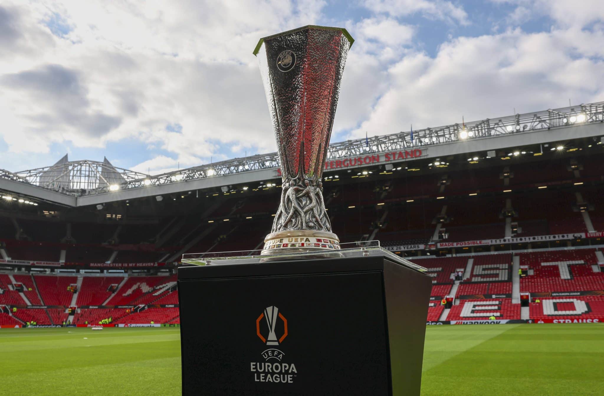 Trof&eacute;u da Liga Europa Tottenham Manchester United
