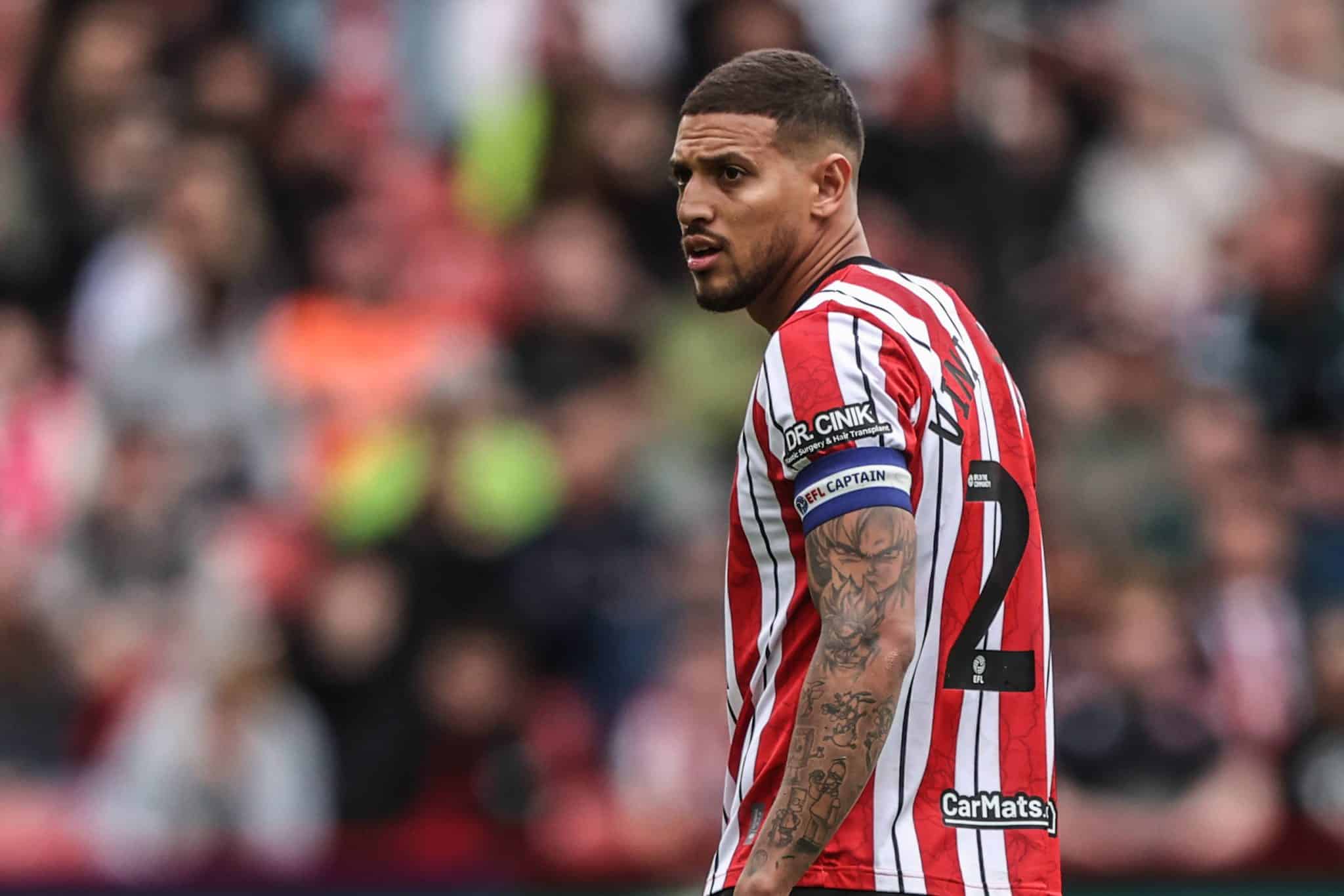 Vinicius Souza em a&ccedil;&atilde;o pelo Sheffield United