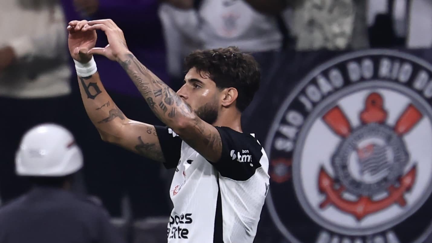 Com Yuri carrasco, Corinthians vira sobre o Inter, e Dorival conhece a m&iacute;stica de Itaquera