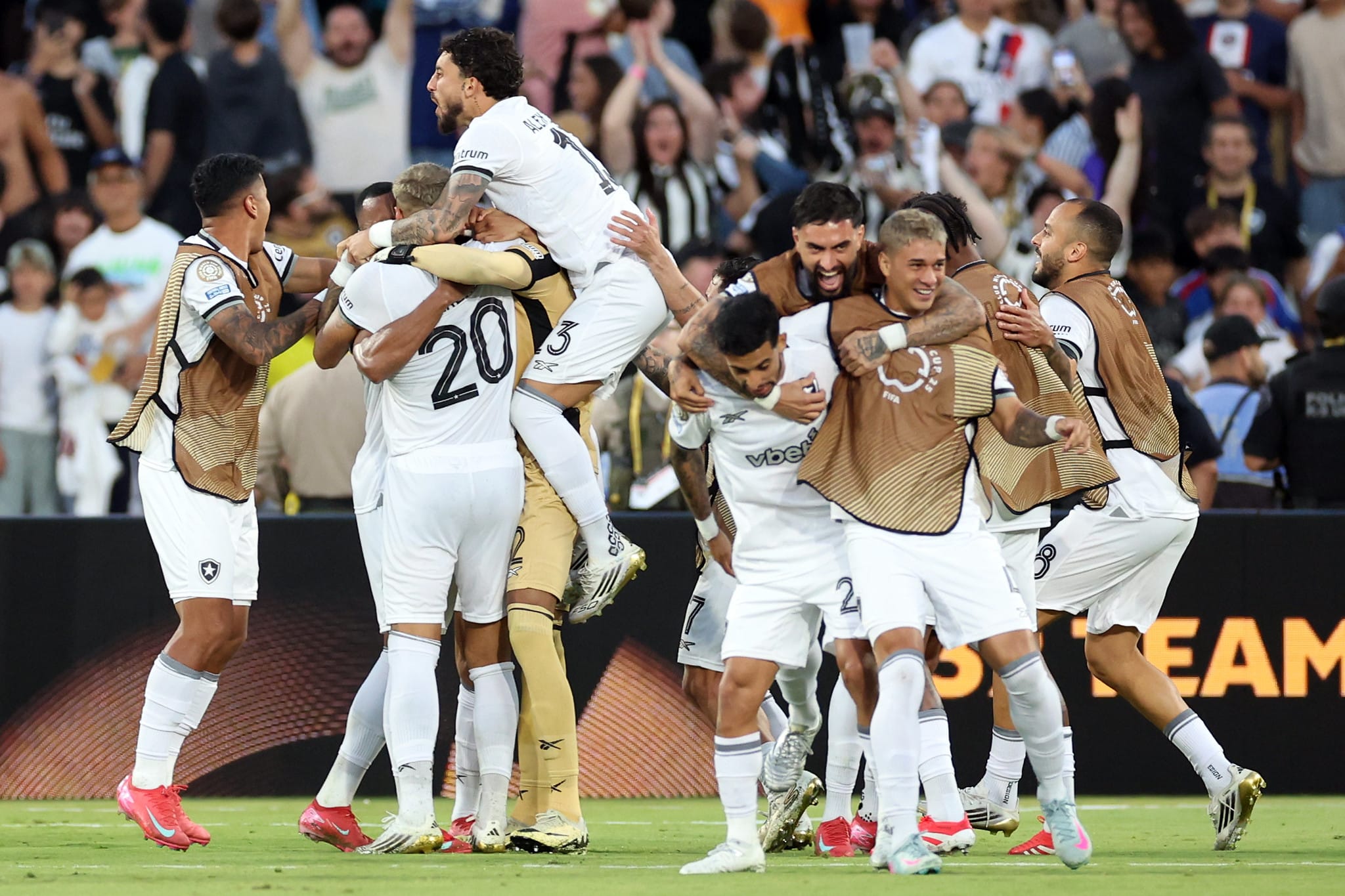 Botafogo venceu o PSG Foto: (Vitor Silva/Botafogo)