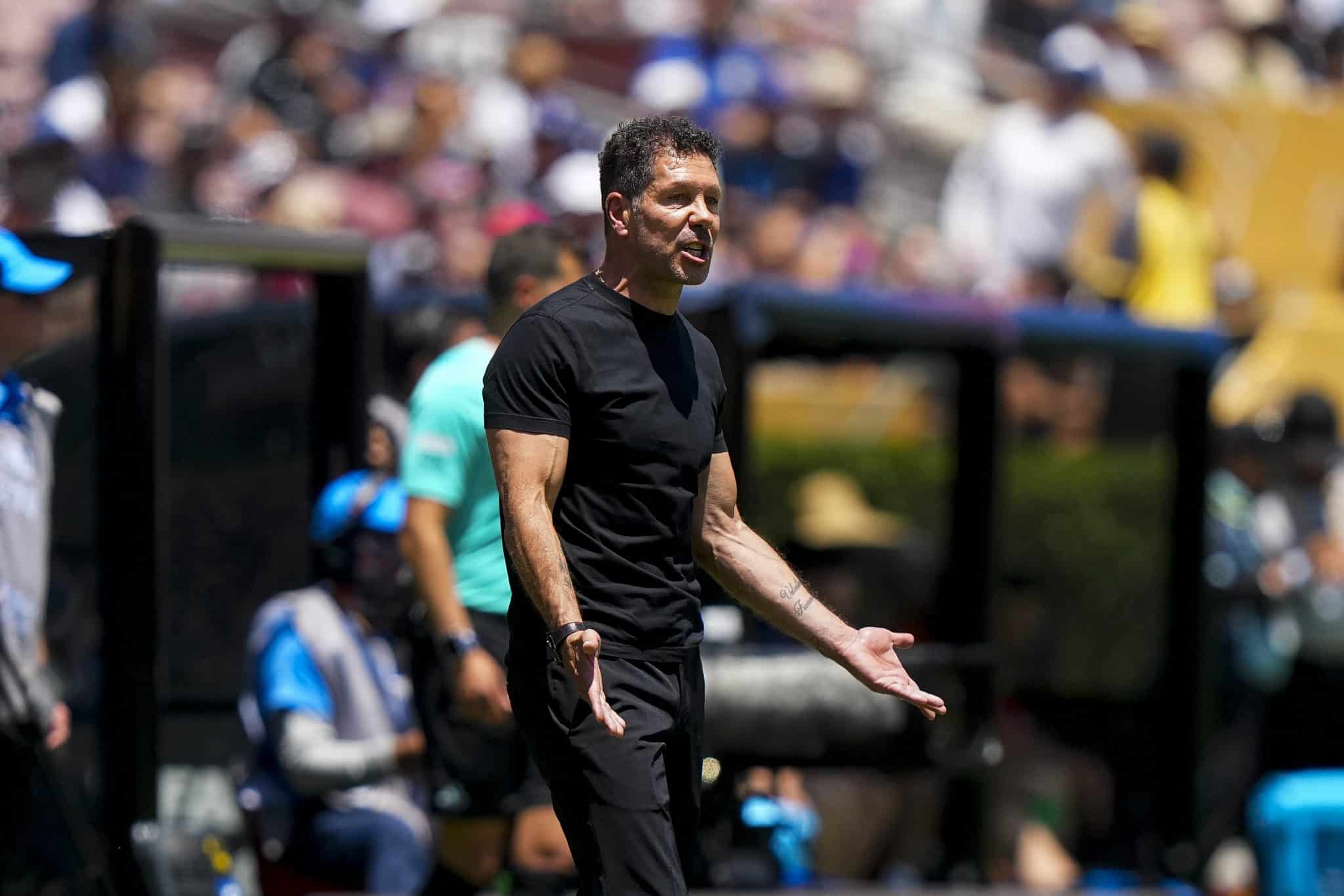 Paiva elogiou trabalho de Simeone no Atl&eacute;tico (Foto: Icon Sport)