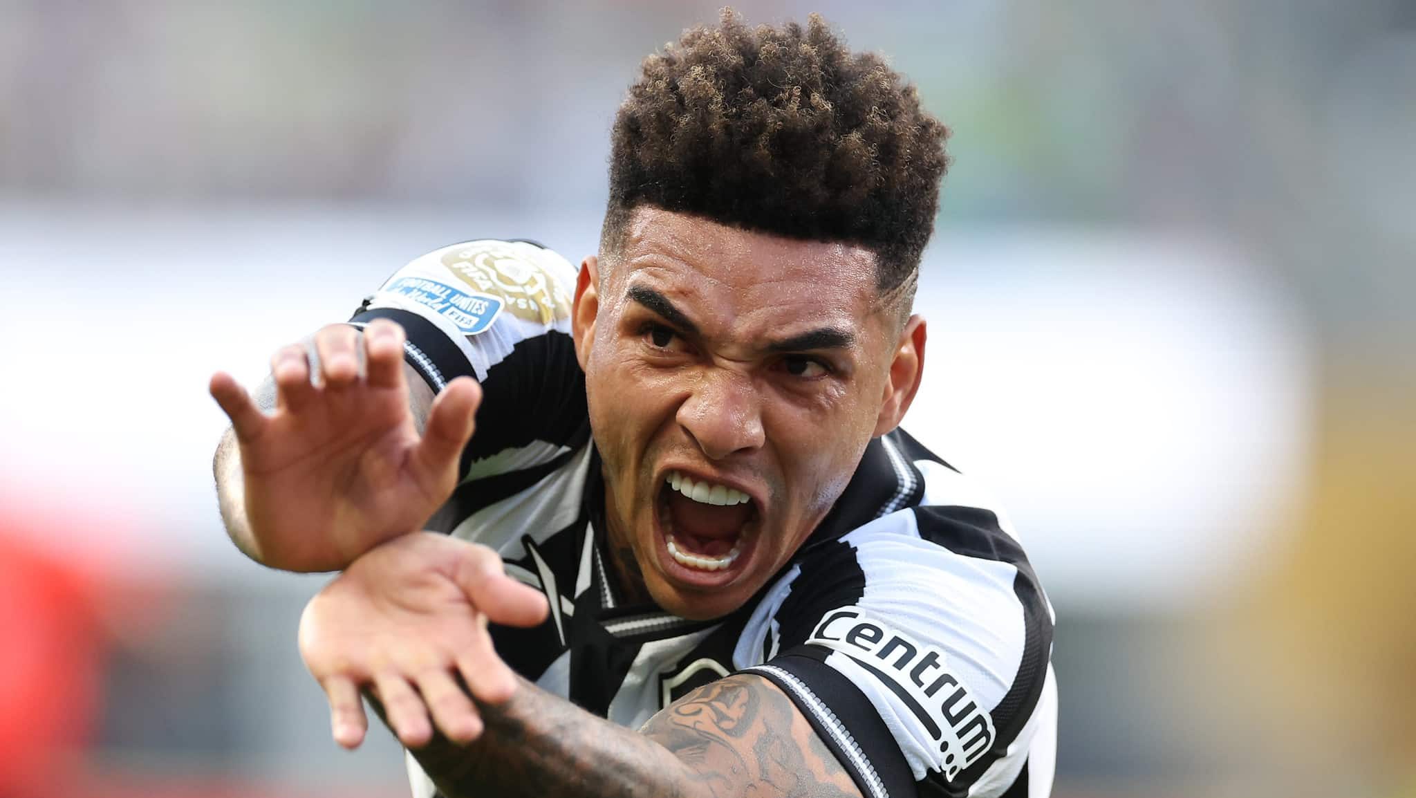 Botafogo quis se complicar, mas Igor Jesus e Jair mostraram que est&atilde;o com a cabe&ccedil;a no Mundial