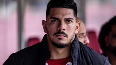 Jo&atilde;o Paulo espera situa&ccedil;&atilde;o de Gabriel Braz&atilde;o no Santos para definir futuro