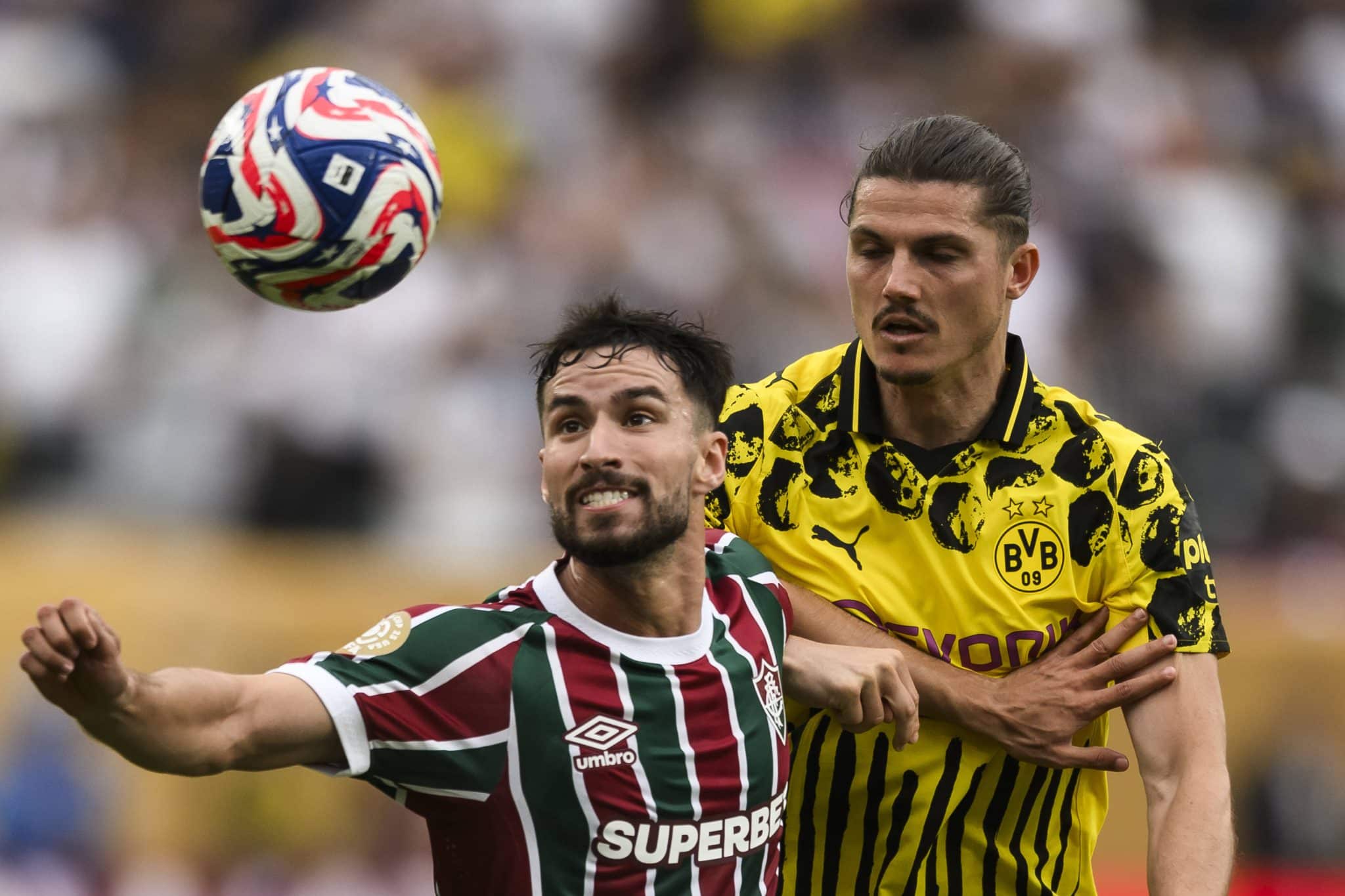 Martinelli e Sabitzer no jogo entre Fluminense e Borussia Dortmund no Mundial de Clubes