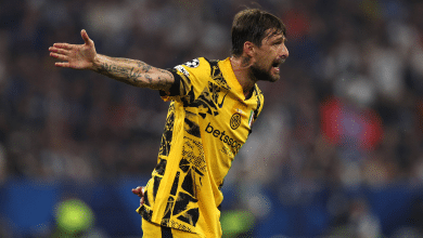 Por que zagueiro da Inter de Mil&atilde;o amea&ccedil;ou bater em torcedor do PSG durante o Mundial?