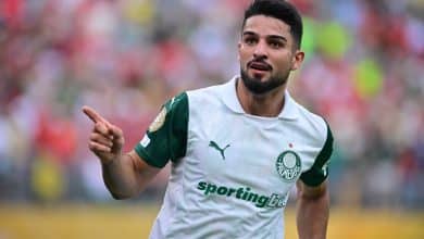 Entenda como Flaco López, na pré-lista de Scaloni, pode atuar pela Argentina