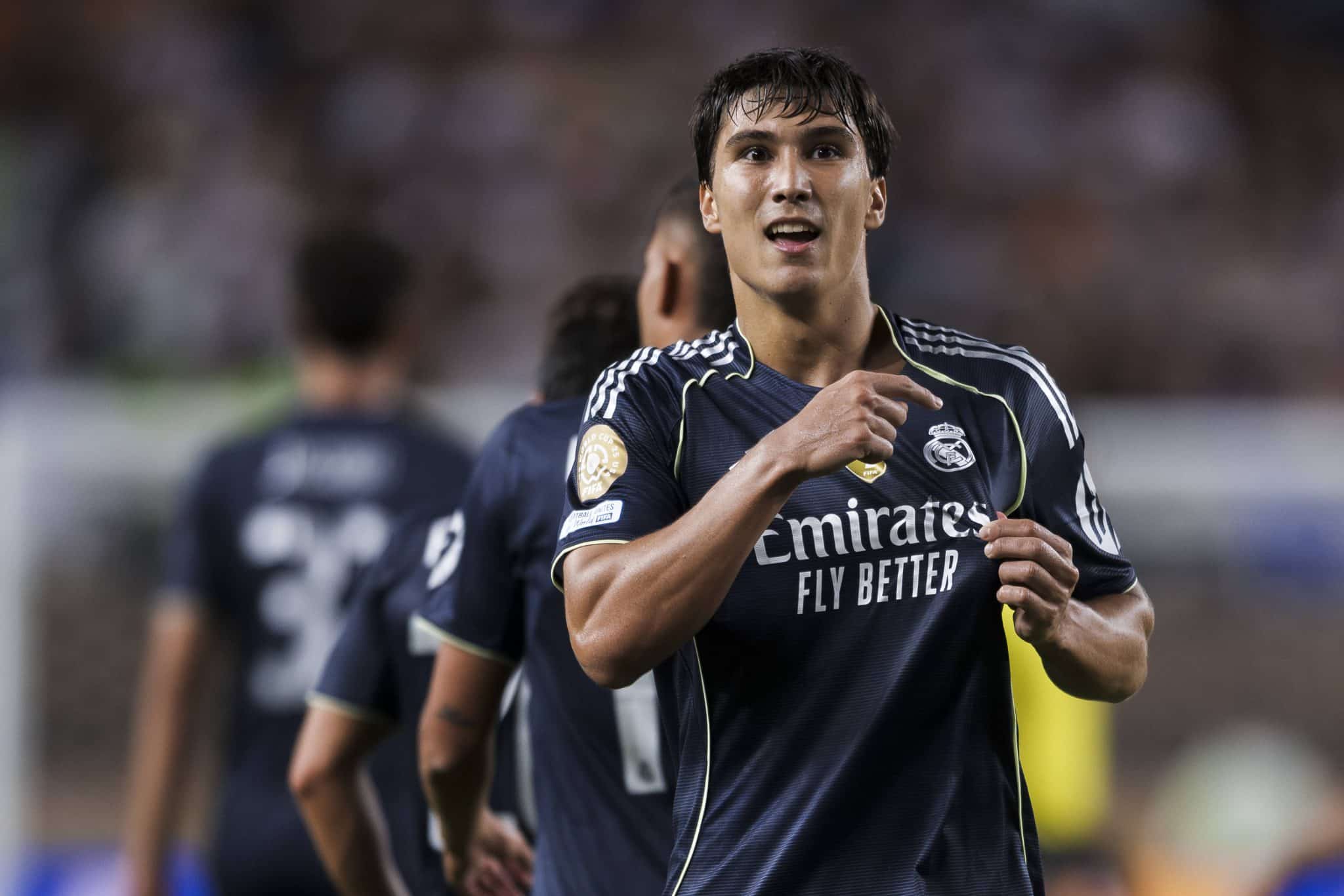 Gonzalo Gac&iacute;a comemora gol do Real Madrid