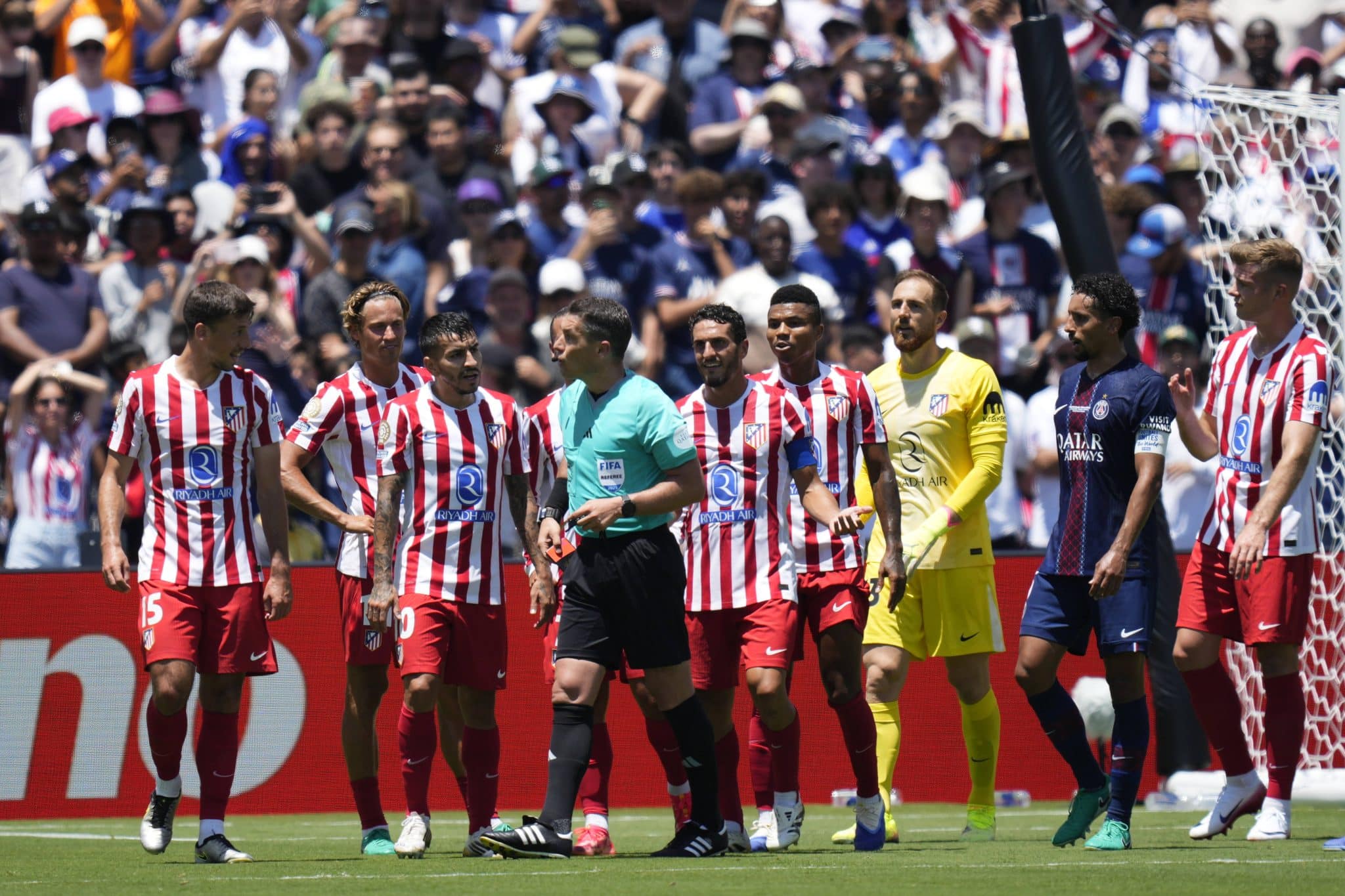 Reclama&ccedil;&otilde;es do Atl&eacute;tico contra arbitragem ap&oacute;s goleada do PSG n&atilde;o condizem com a realidade