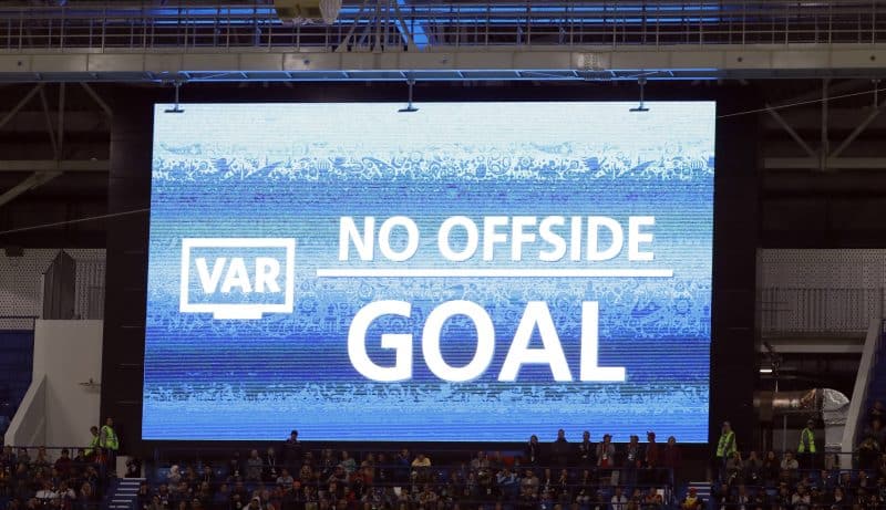 IA + VAR: Como funciona tecnologia utilizada no Mundial que CBF quer usar no Brasileirão 2026