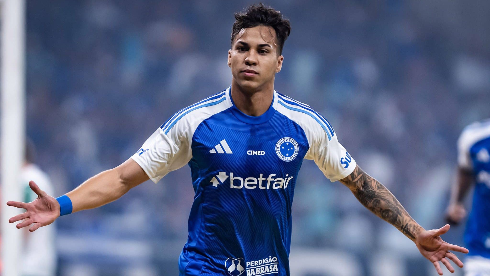 Ancelotti, voc&ecirc; foi para o est&aacute;dio errado: Kaio Jorge doutrina o Palmeiras pelo Cruzeiro