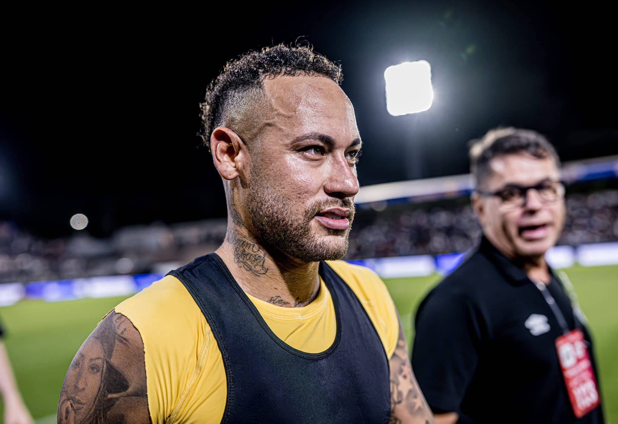 Em meio a indefini&ccedil;&atilde;o, Neymar &eacute; manchete na Espanha por &lsquo;frustra&ccedil;&atilde;o, nega&ccedil;&atilde;o e maus press&aacute;gios&rsquo;