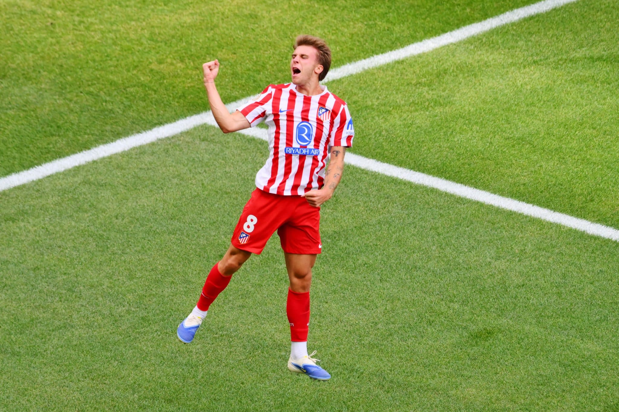Pablo Barrios comemora gol do Atl&eacute;tico de Madrid