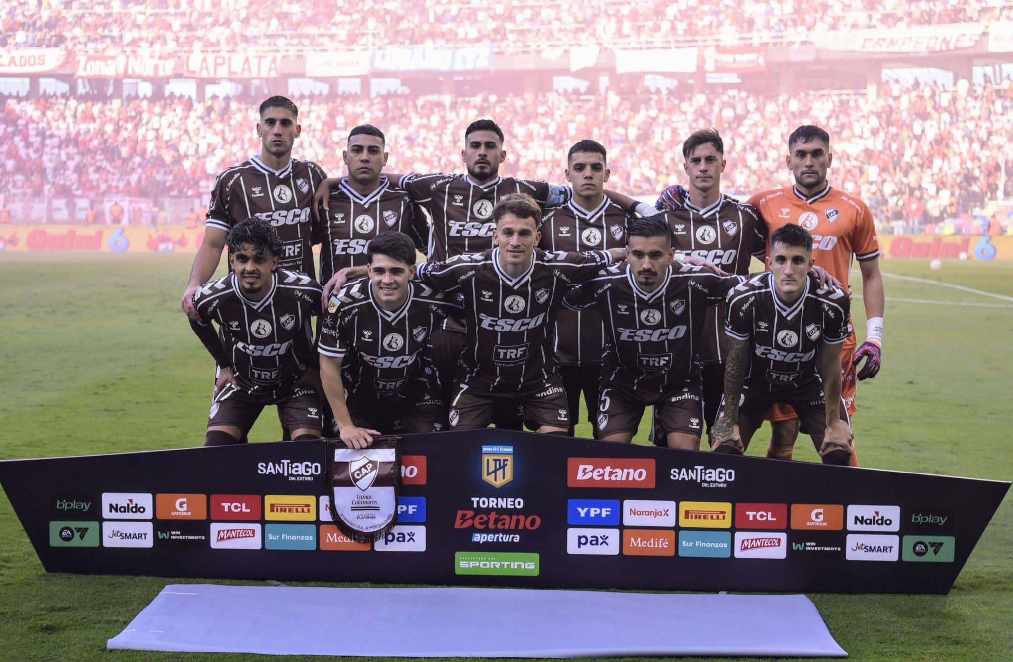 Elenco do Platense campe&atilde;o argentino Foto: (Imago)