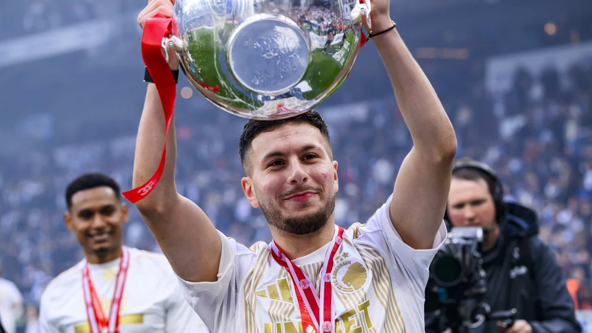 Barcelona encaminha contrata&ccedil;&atilde;o de grande promessa do Football Manager