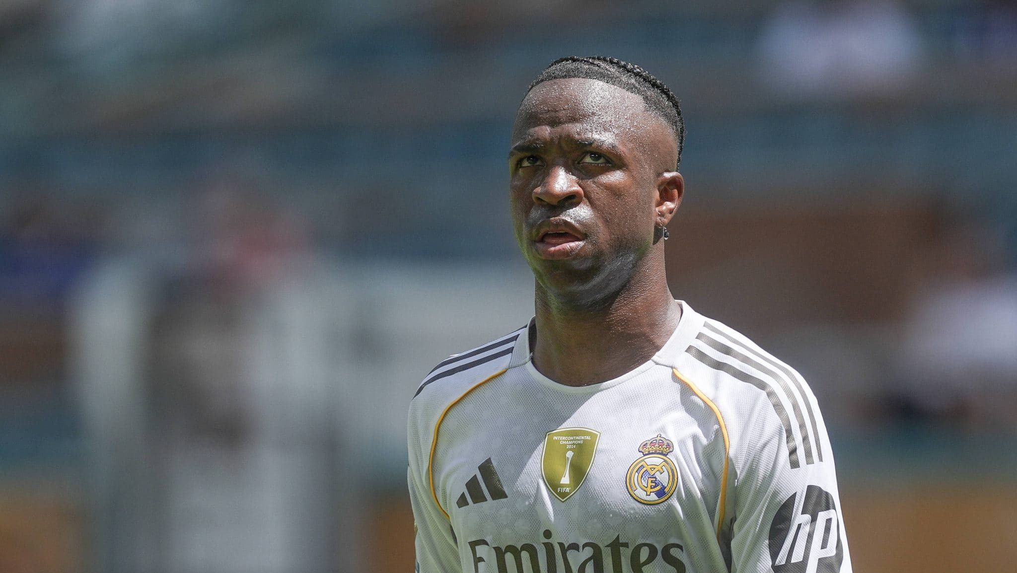 Xabi Alonso d&aacute; dica para Vinicius J&uacute;nior recuperar boa fase no Real Madrid