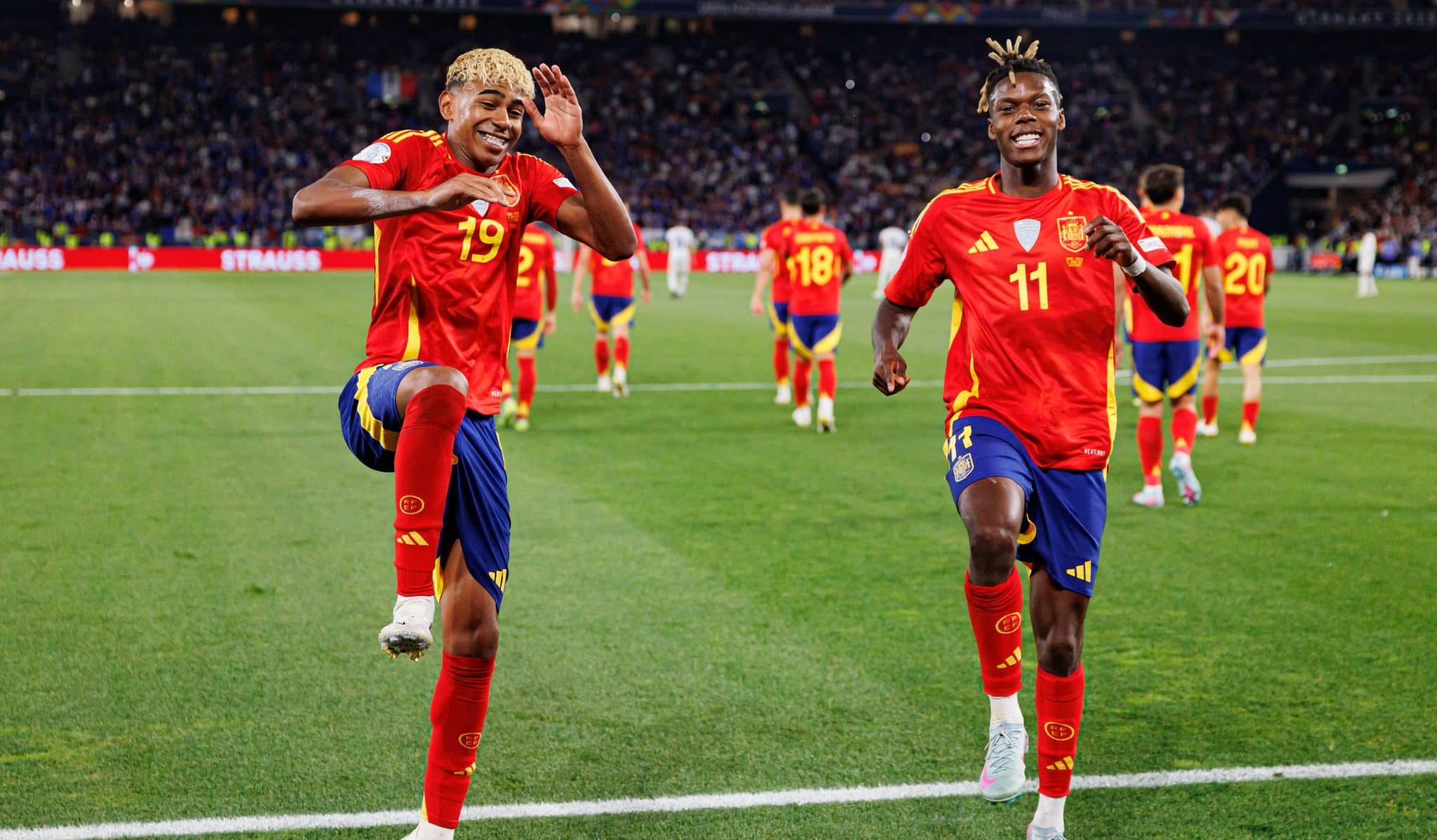 Yamal chama amigo para jogar no Barcelona e pode frustrar planos do Arsenal