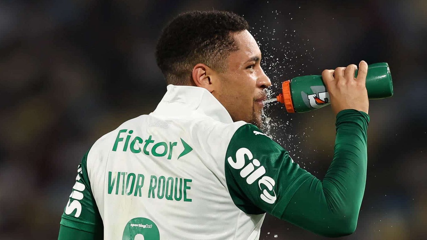 Palmeiras: Vitor Roque n&atilde;o &eacute; o Pel&eacute;, mas Abel precisa ajud&aacute;-lo a render mais