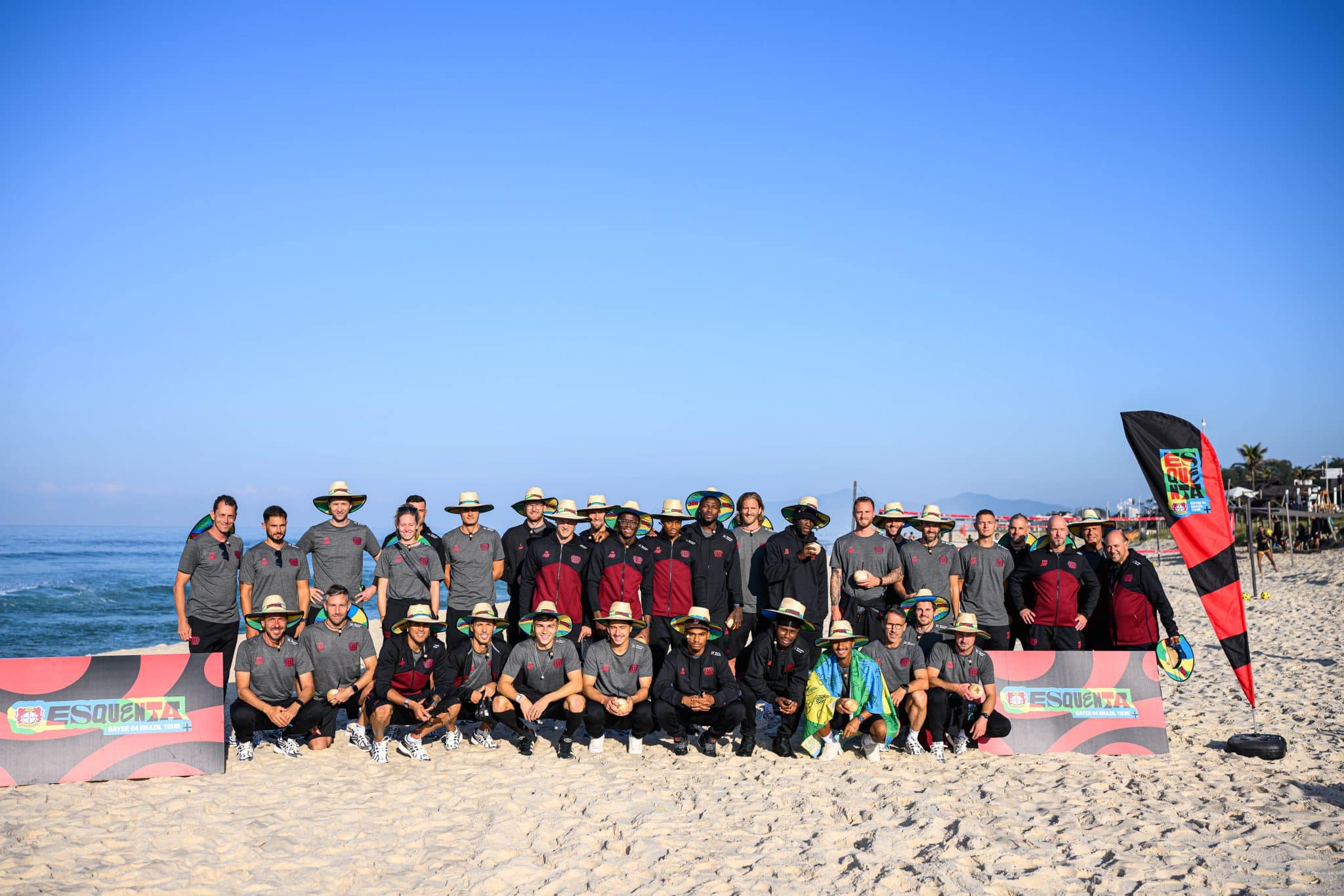 Delega&ccedil;&atilde;o do Bayer j&aacute; chegou ao Rio (Foto: Divulga&ccedil;&atilde;o/Bayer Leverkusen)