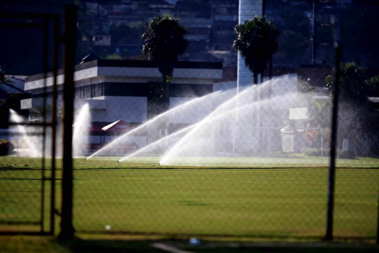 Sistema de irriga&ccedil;&atilde;o do CT Rei Pel&eacute;