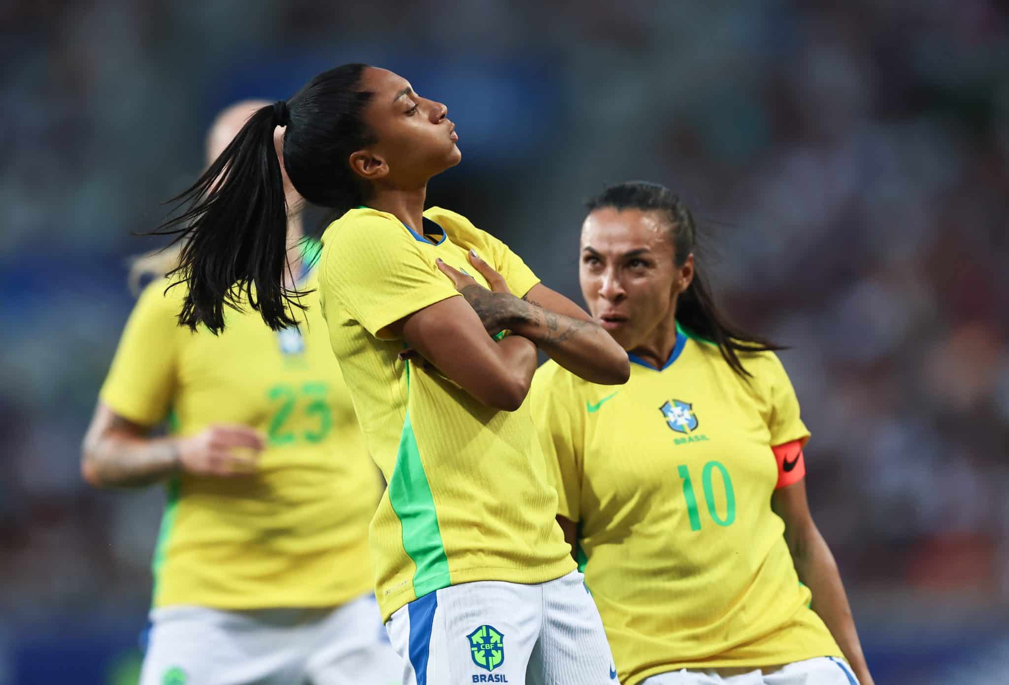 Kerolin celebra gol da sele&ccedil;&atilde;o brasileira