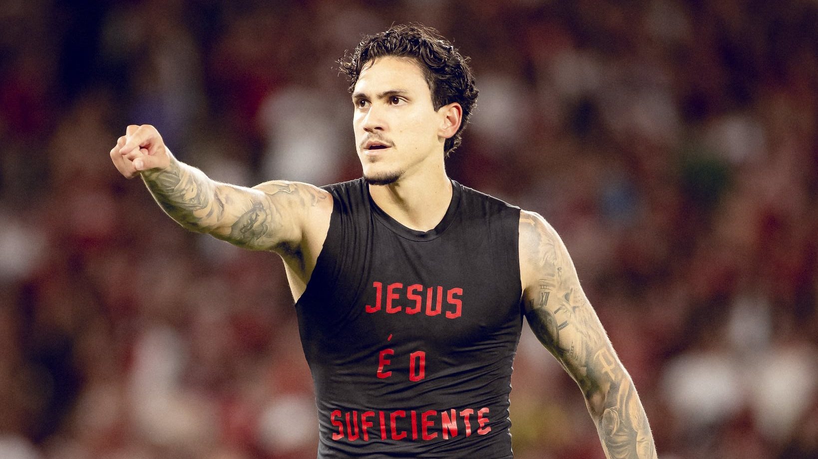 Pedro transforma cl&aacute;ssico decepcionante em roteiro triunfal para o seu retorno ao Flamengo