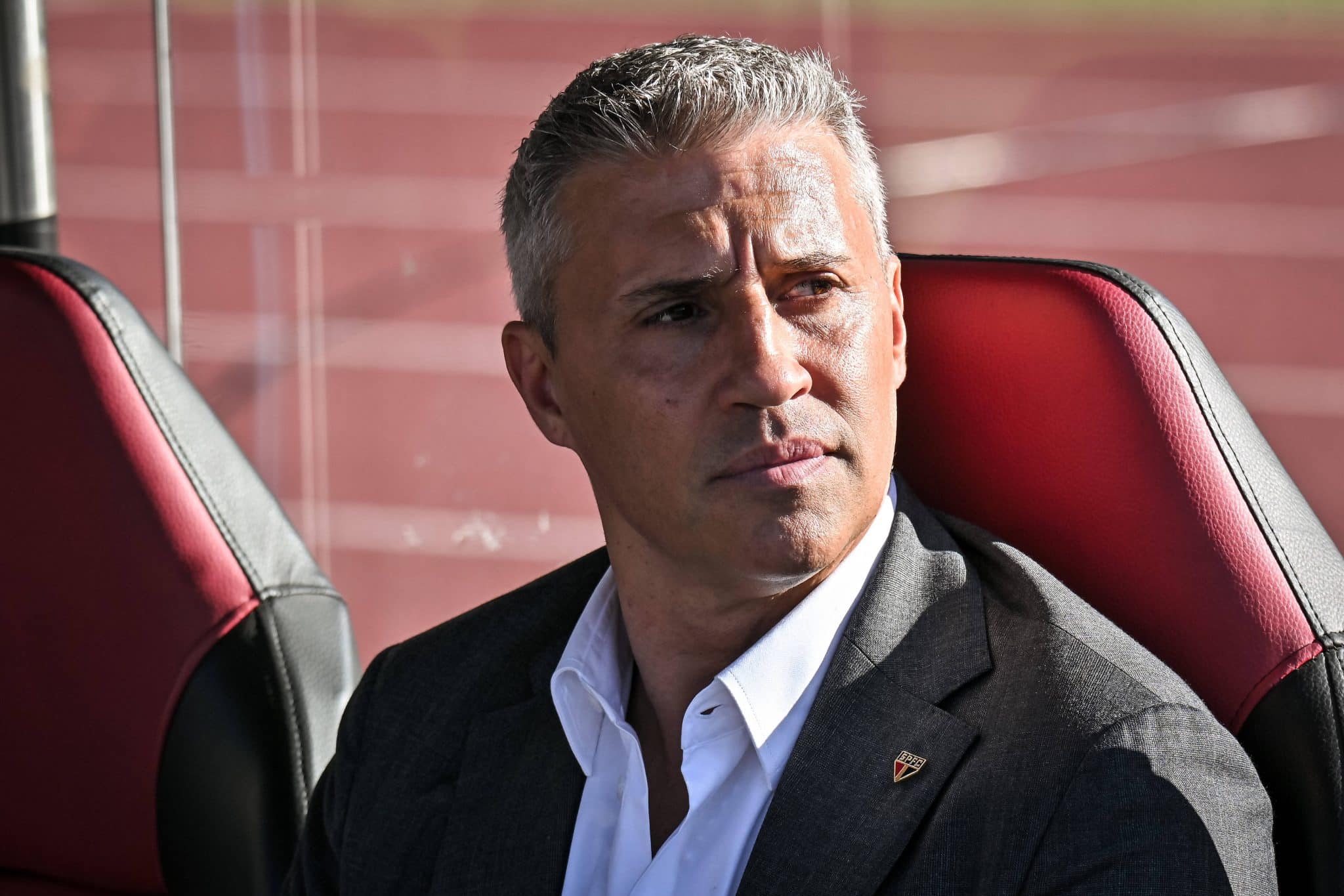 Crespo abre m&atilde;o de dupla campe&atilde; e resgata jogador para mudar hierarquia no meio do S&atilde;o Paulo