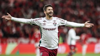 De piada a her&oacute;i: Everaldo justifica confian&ccedil;a de Renato e Flu bate Inter em pleno Beira-Rio