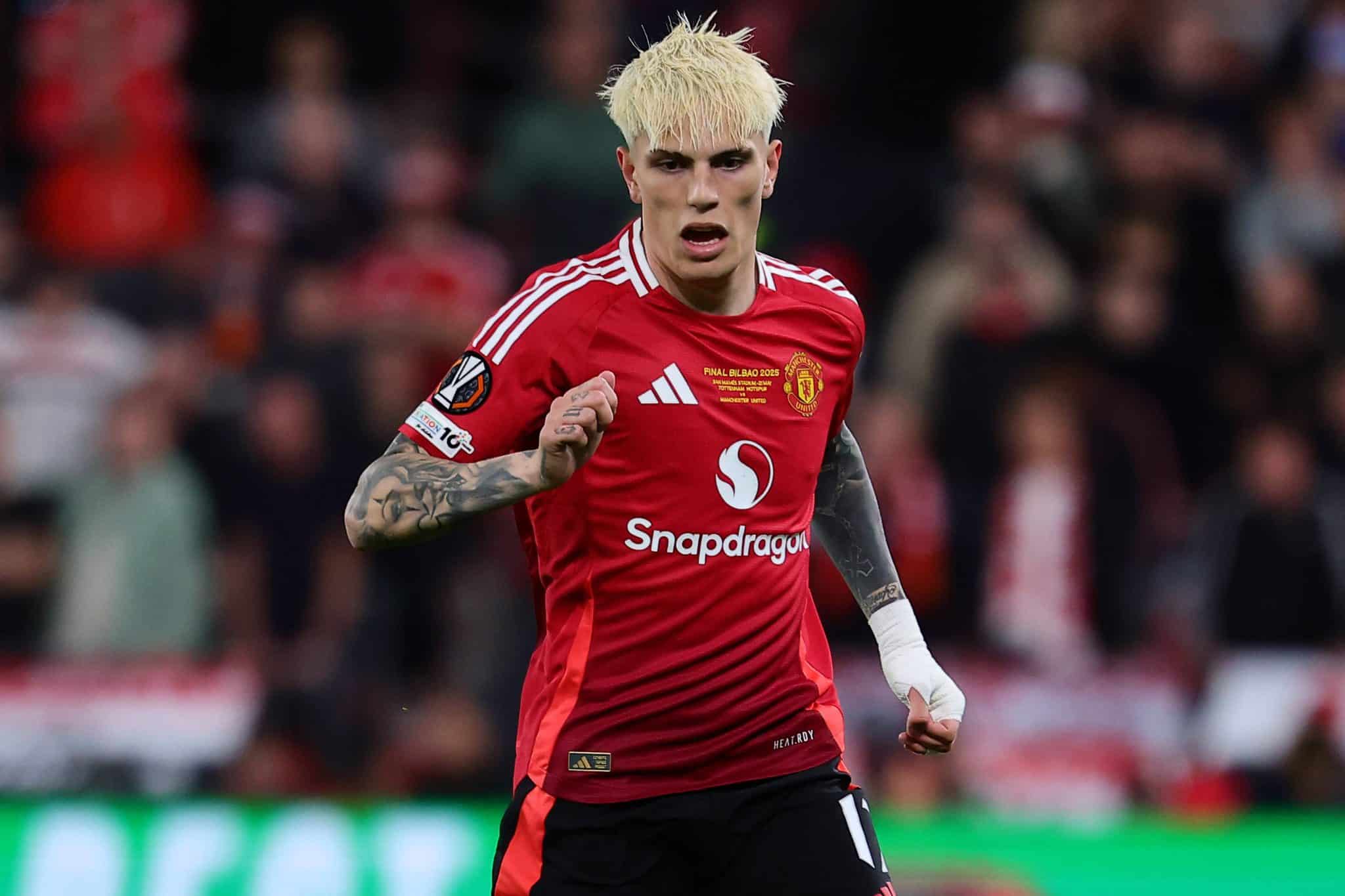 Garnacho em a&ccedil;&atilde;o pelo Manchester United