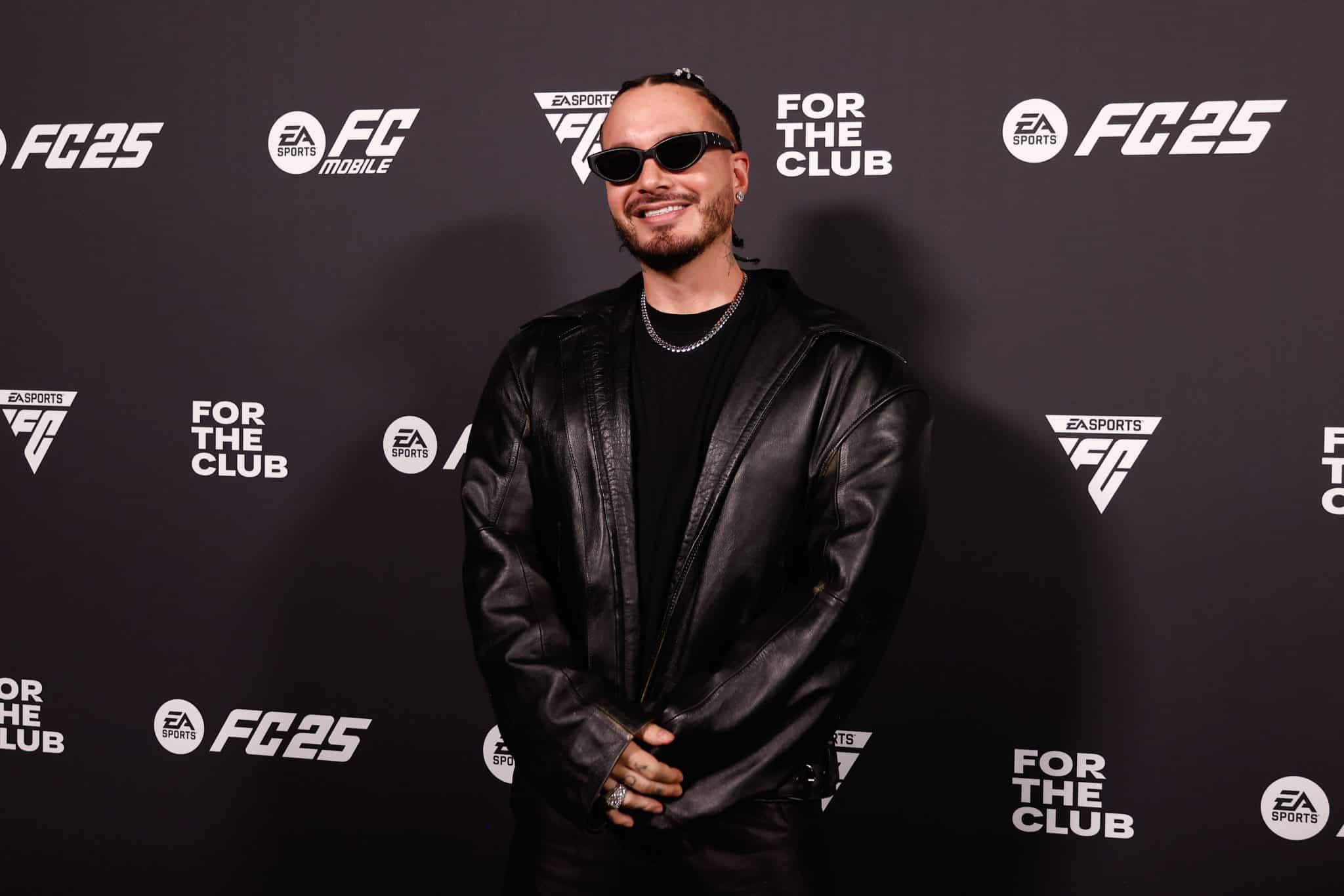 J Balvin em evento de apresenta&ccedil;&atilde;o do  jogo EA FC 25 Foto: (Imago)