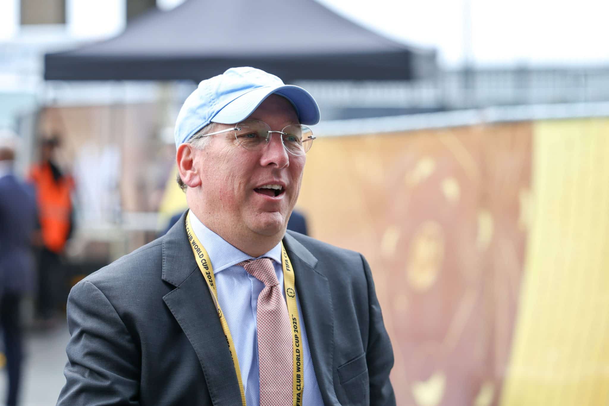 Documentos mostram como Textor usou o Botafogo para tentar salvar o Lyon&nbsp;&nbsp;